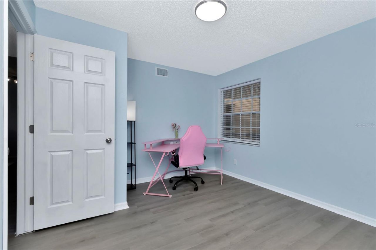 6817 Stones Throw Circle N, Unit 17203, Saint Petersburg, FL 33710 Photo