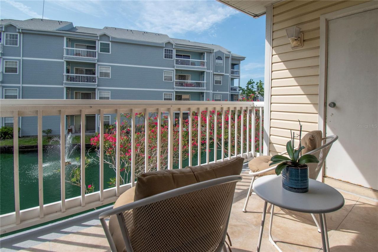 6817 Stones Throw Circle N, Unit 17203, Saint Petersburg, FL 33710 Photo