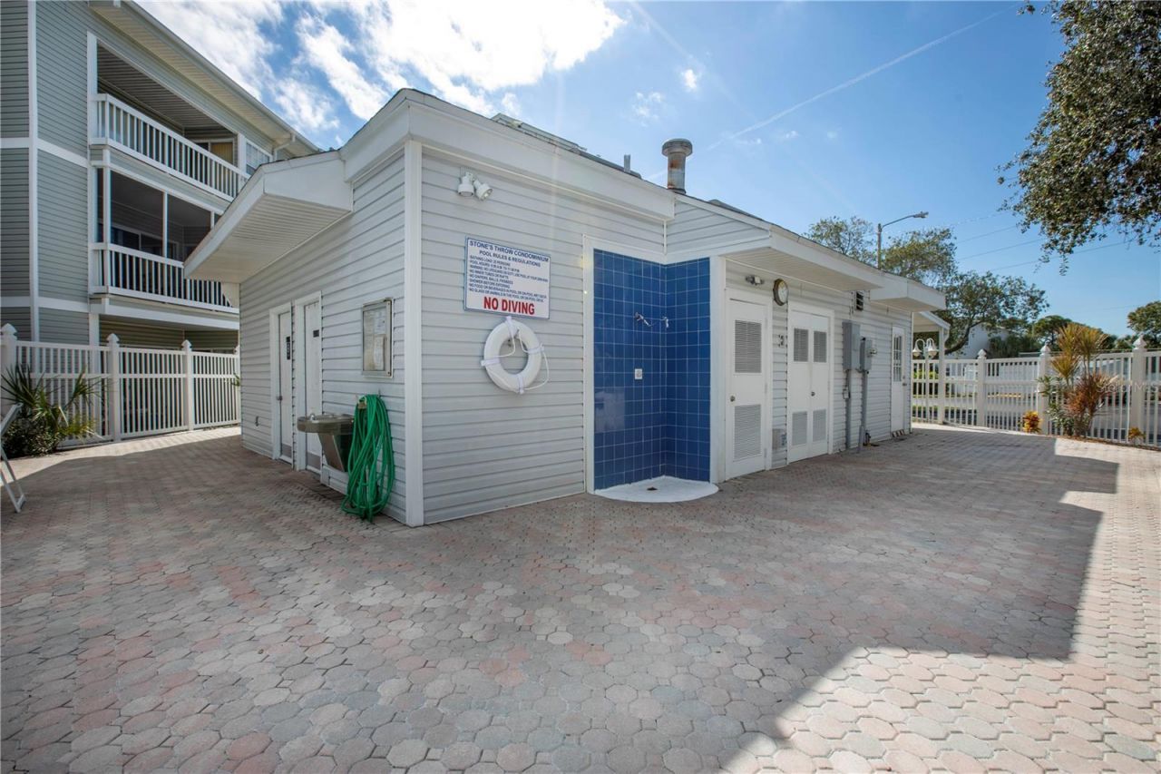 6817 Stones Throw Circle N, Unit 17203, Saint Petersburg, FL 33710 Photo