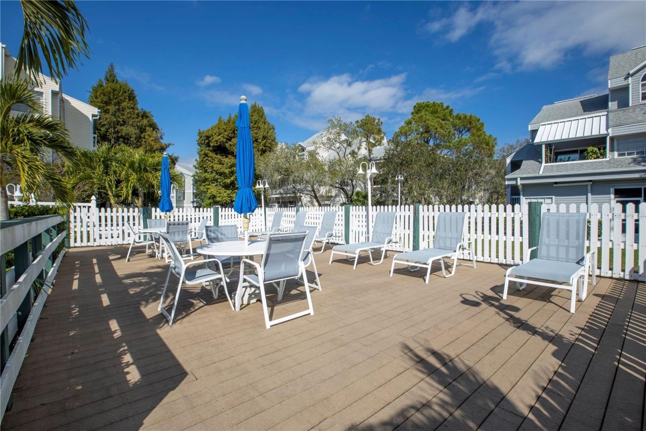 6817 Stones Throw Circle N, Unit 17203, Saint Petersburg, FL 33710 Photo