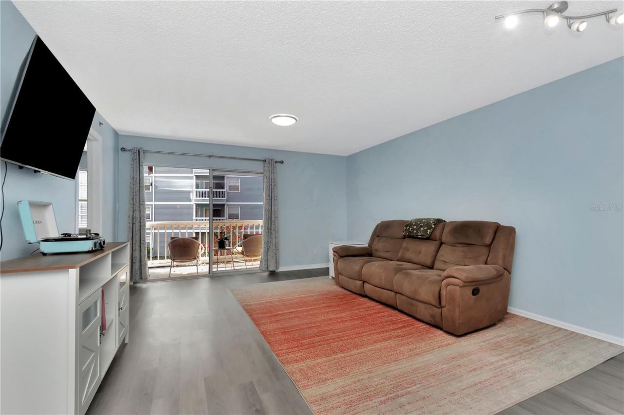 6817 Stones Throw Circle N, Unit 17203, Saint Petersburg, FL 33710 Photo