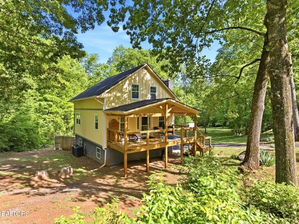 3905 Light Pink Rd, Louisville, TN 37777