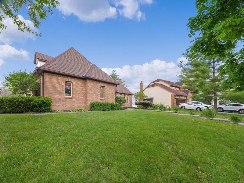 498 Olde Mill Drive, Westerville, OH 43082 Photo 4