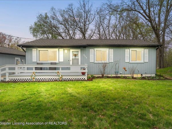 609 W Dexter Trail, Mason, MI 48854