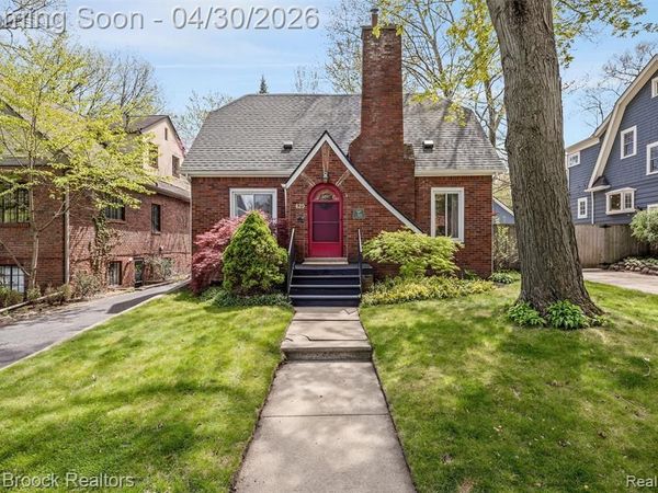 429 W Drayton Street, Ferndale, MI 48220