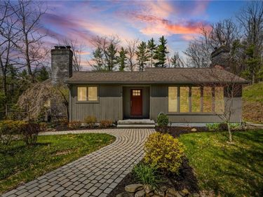 8122 W Hollow Road, Naples, NY 14512