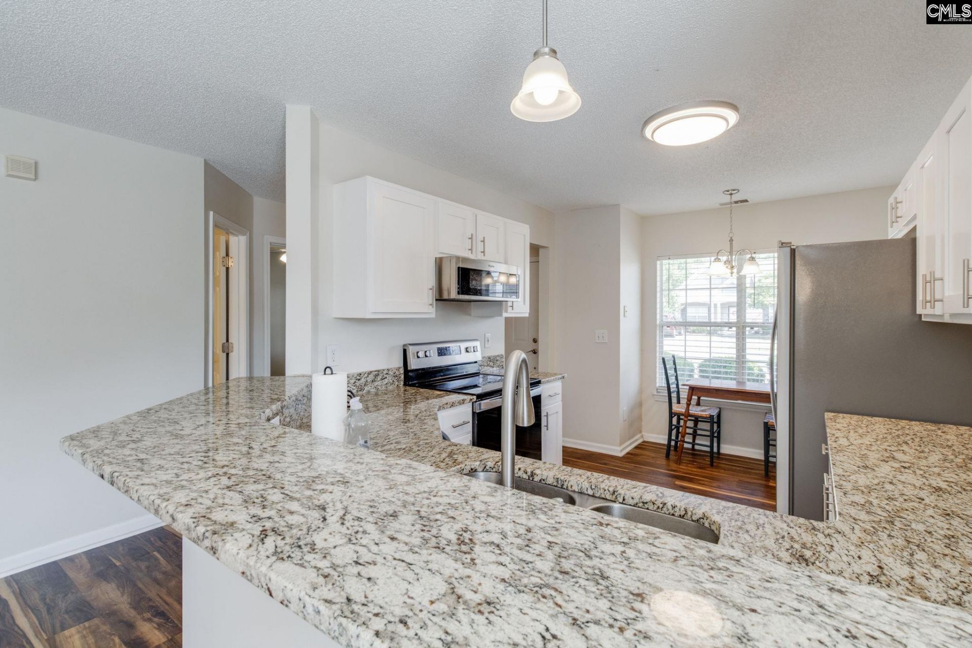 106 Avebury Lane  Photo 6