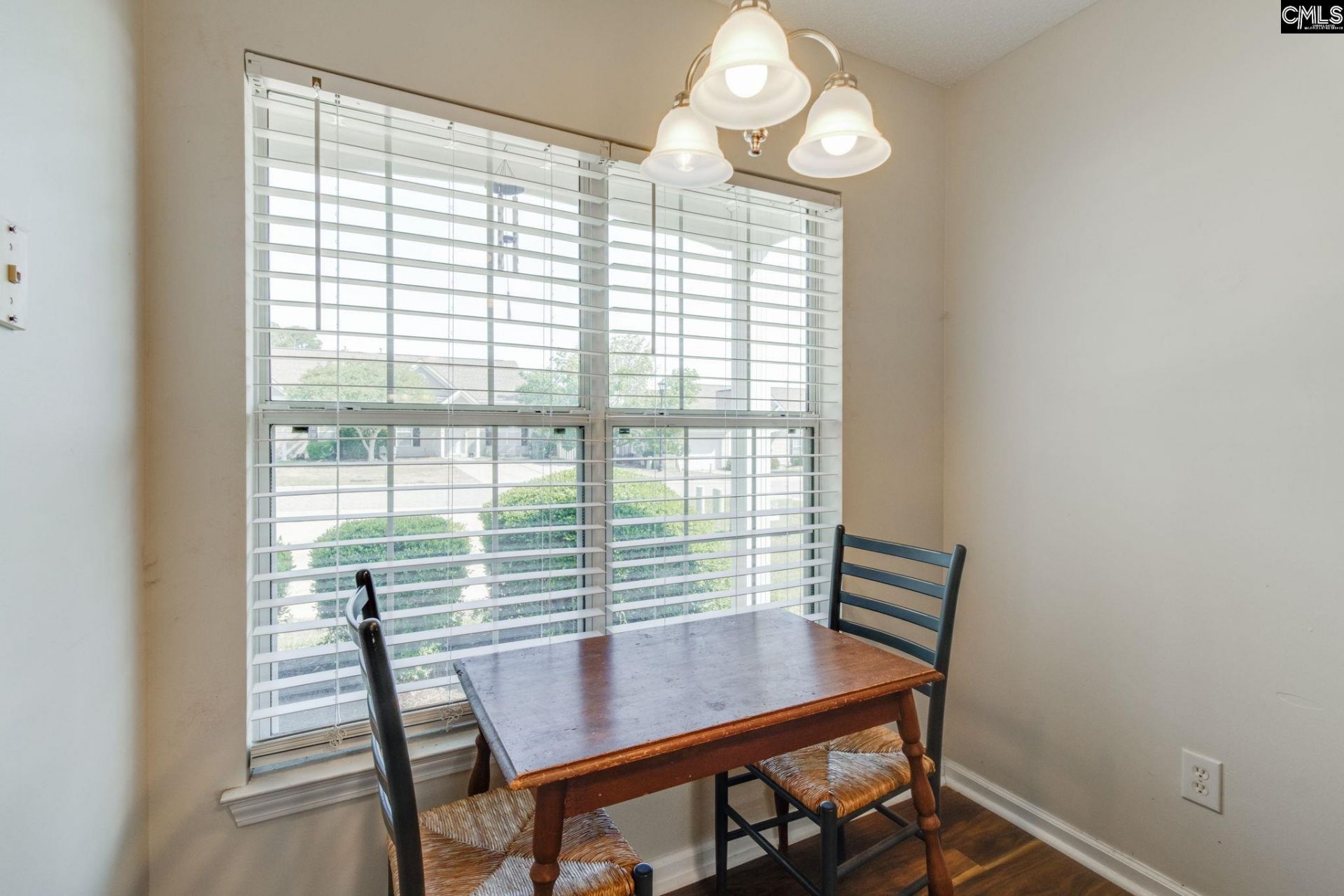 106 Avebury Lane  Photo 7