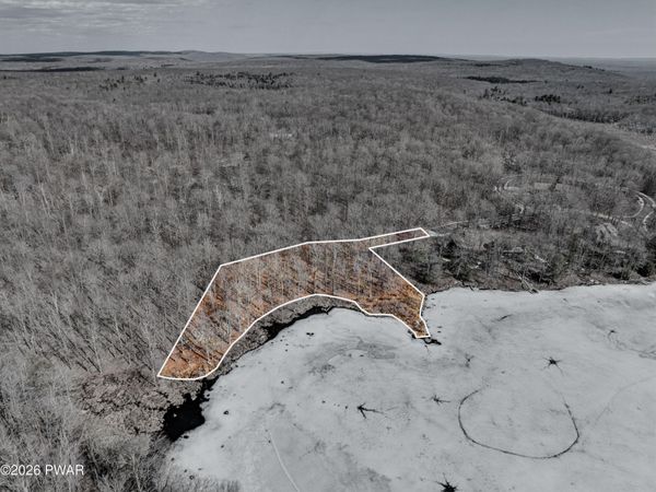 Butternut Court, Canadensis, PA 18325