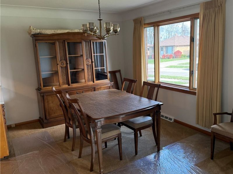 4830 Autumn Lane, Brooklyn, OH 44144 Photo 5