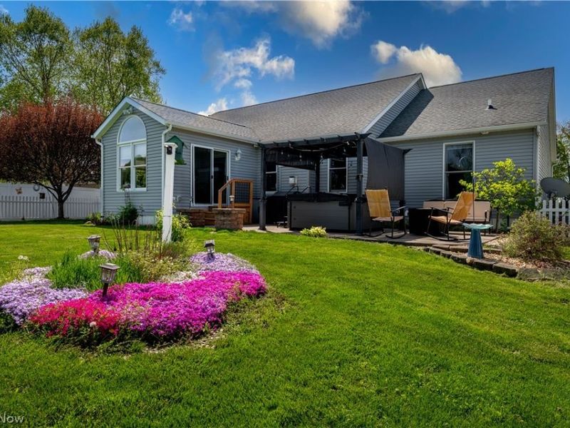 11051 Trenton Road NW, Uniontown, OH 44685 Photo 28