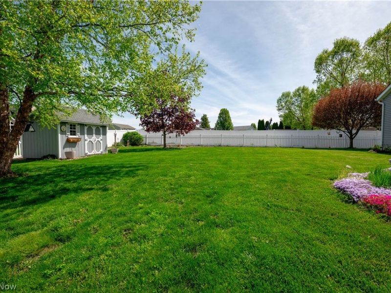 11051 Trenton Road NW, Uniontown, OH 44685 Photo 29