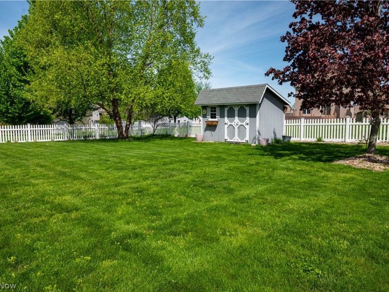 11051 Trenton Road NW, Uniontown, OH 44685 Photo 30