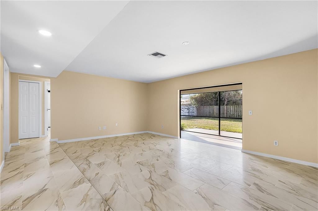 920 SE 21st St , Cape Coral, FL 33990 Photo