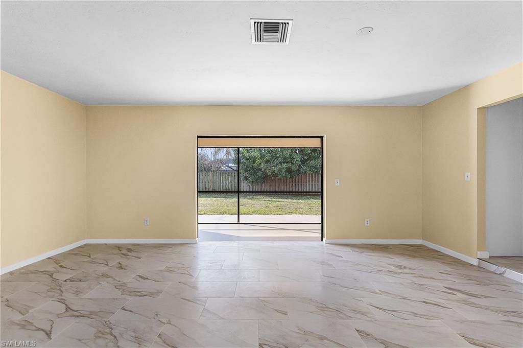 920 SE 21st St , Cape Coral, FL 33990 Photo