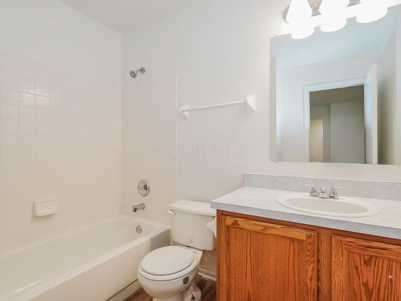 3423 Trentshire Drive , Canal Winchester, OH 43110 Photo 12