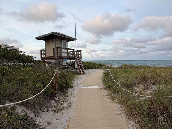 950 De Soto Rd, Unit 3C, Boca Raton, FL 33432