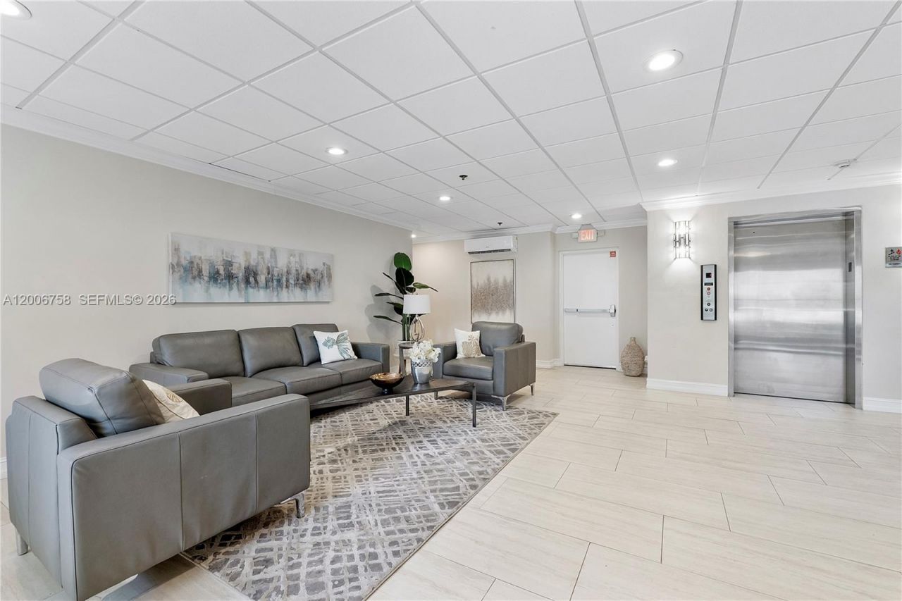 950 De Soto Rd, Unit 3C, Boca Raton, FL 33432 Photo
