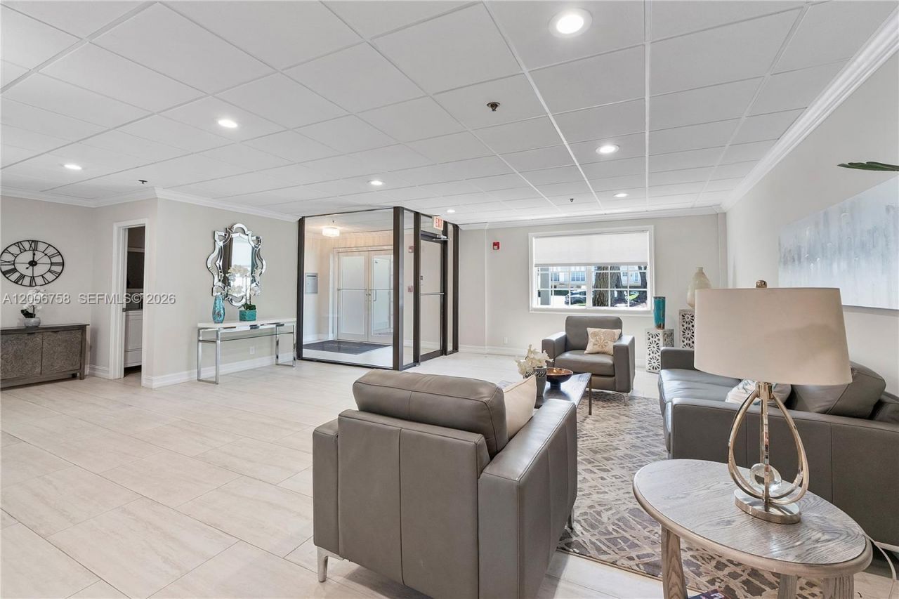950 De Soto Rd, Unit 3C, Boca Raton, FL 33432 Photo