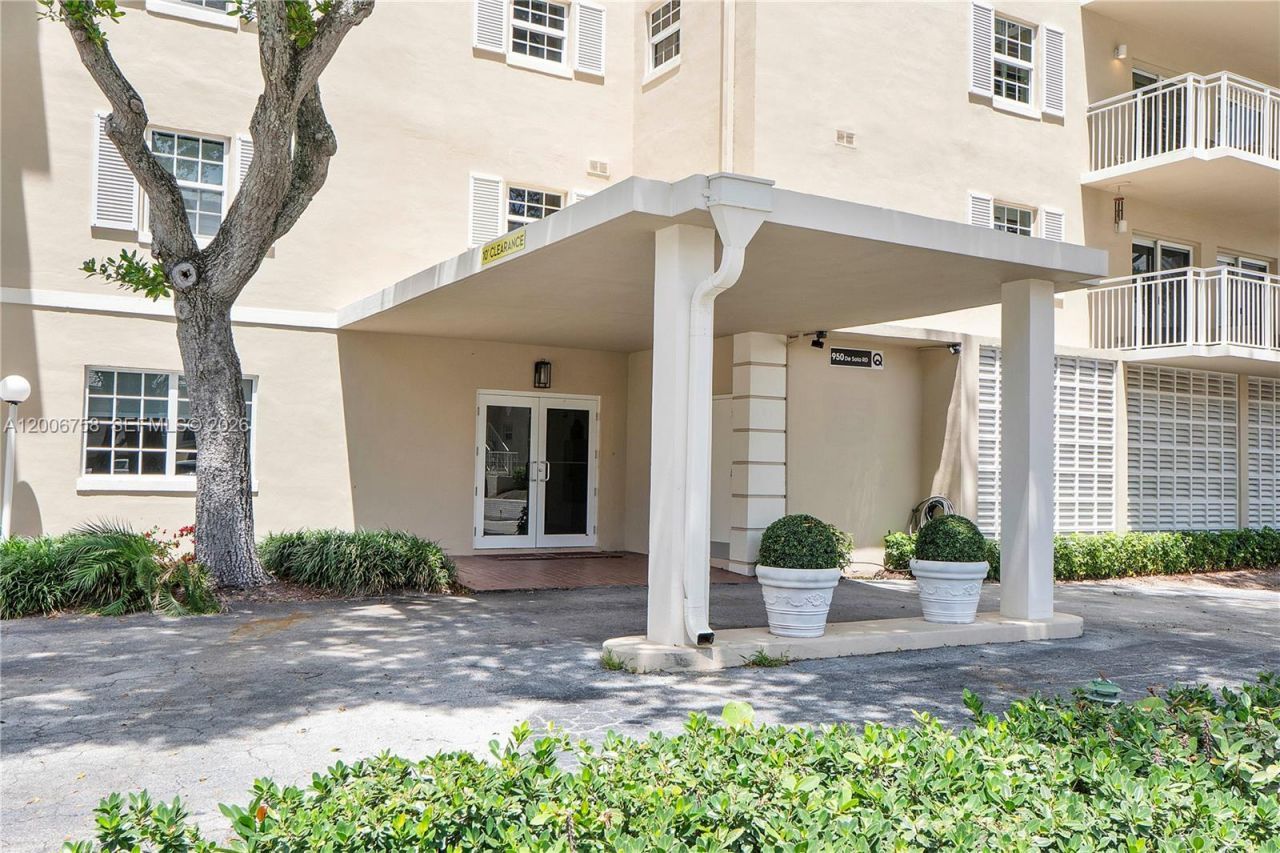 950 De Soto Rd, Unit 3C, Boca Raton, FL 33432 Photo