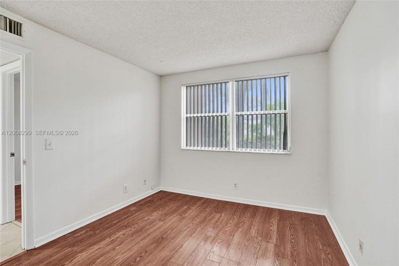 8721 Wiles Rd , Unit 101, Coral Springs, FL 33067 Photo