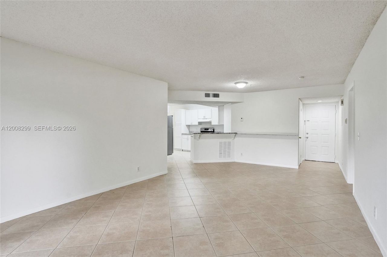 8721 Wiles Rd , Unit 101, Coral Springs, FL 33067 Photo