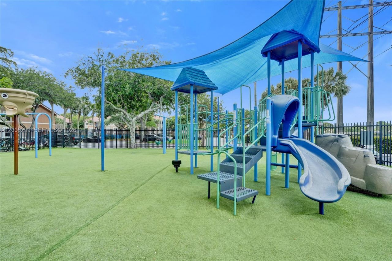 8721 Wiles Rd , Unit 101, Coral Springs, FL 33067 Photo