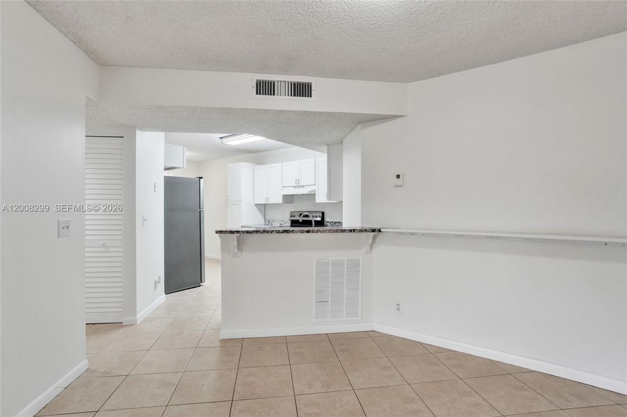 8721 Wiles Rd , Unit 101, Coral Springs, FL 33067 Photo