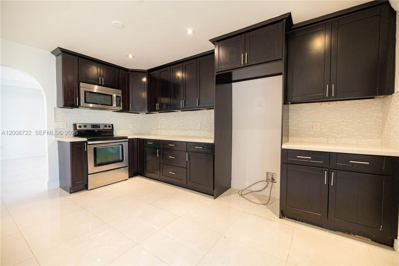510 NW 207th Ave, Pembroke Pines, FL 33029 Photo