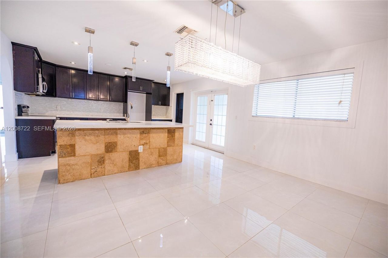 510 NW 207th Ave, Pembroke Pines, FL 33029 Photo