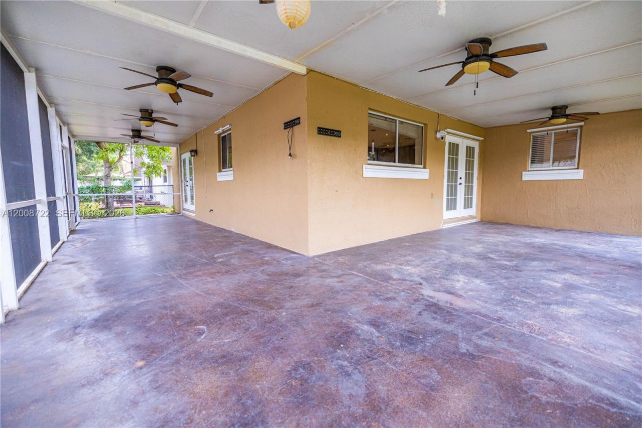 510 NW 207th Ave, Pembroke Pines, FL 33029 Photo
