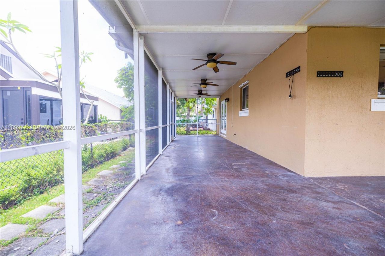 510 NW 207th Ave, Pembroke Pines, FL 33029 Photo