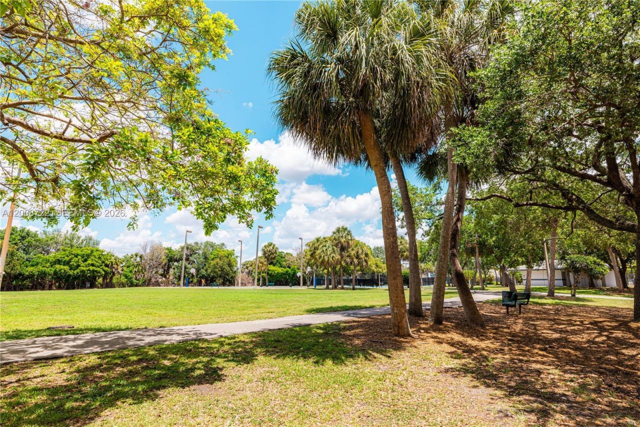 510 NW 207th Ave, Pembroke Pines, FL 33029 Photo