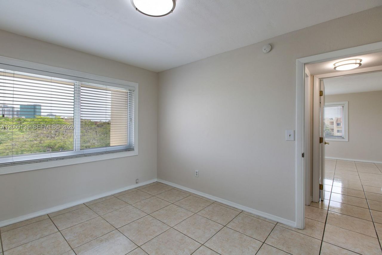 8101 Camino Real, Unit C401, Miami, FL 33143 Photo
