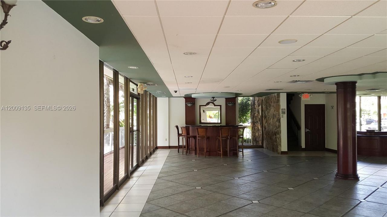 8101 Camino Real, Unit C401, Miami, FL 33143 Photo
