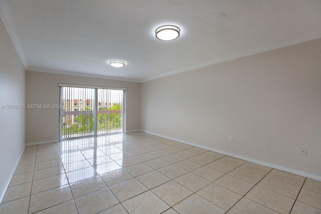 8101 Camino Real, Unit C401, Miami, FL 33143 Photo