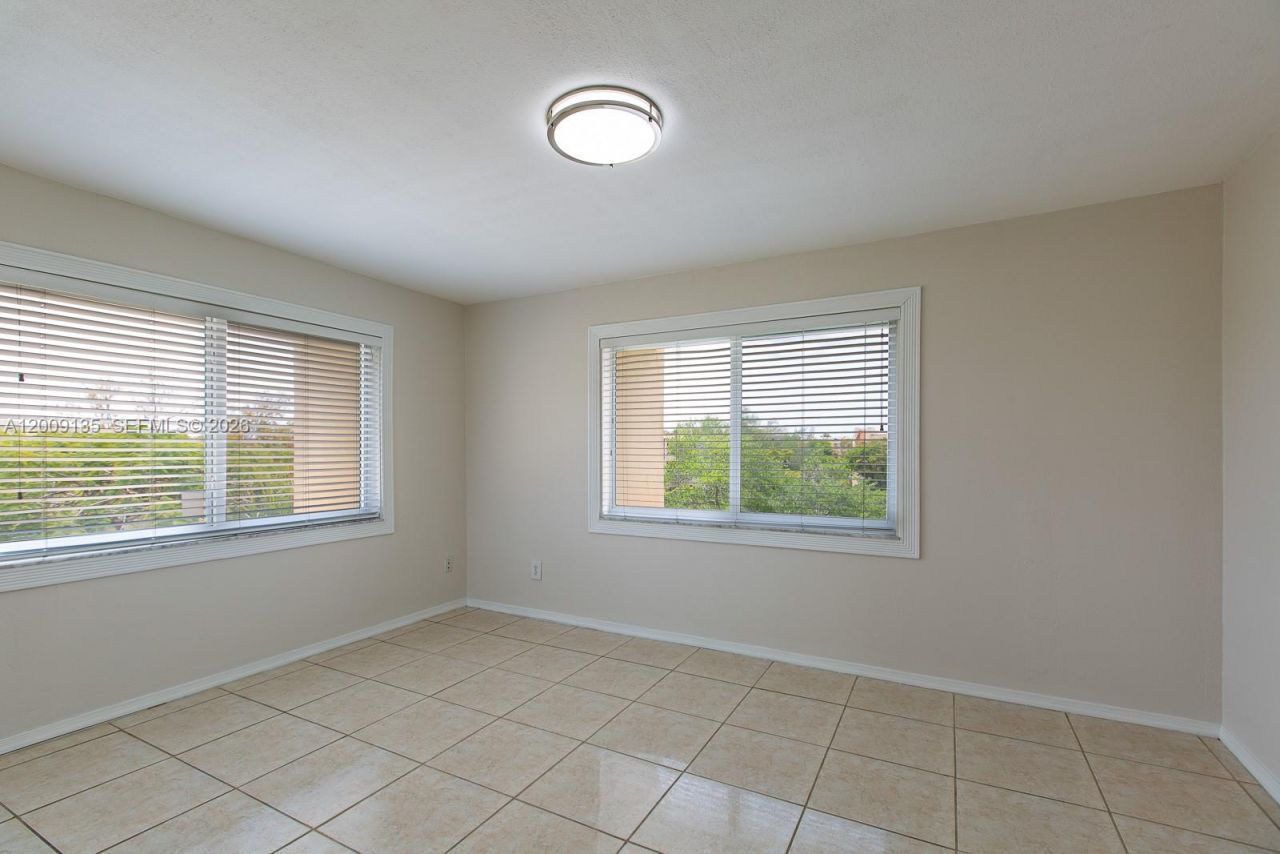 8101 Camino Real, Unit C401, Miami, FL 33143 Photo