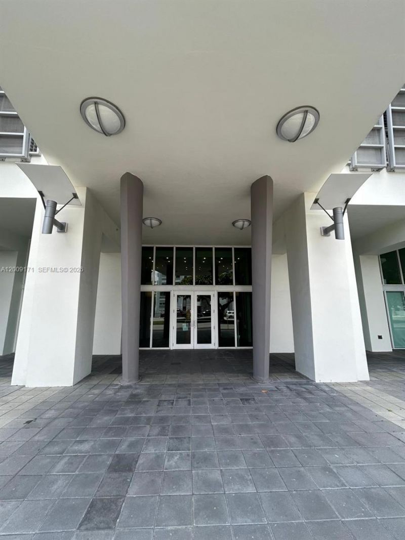 2525 SW 3rd Ave , Unit 1402, Miami, FL 33129 Photo