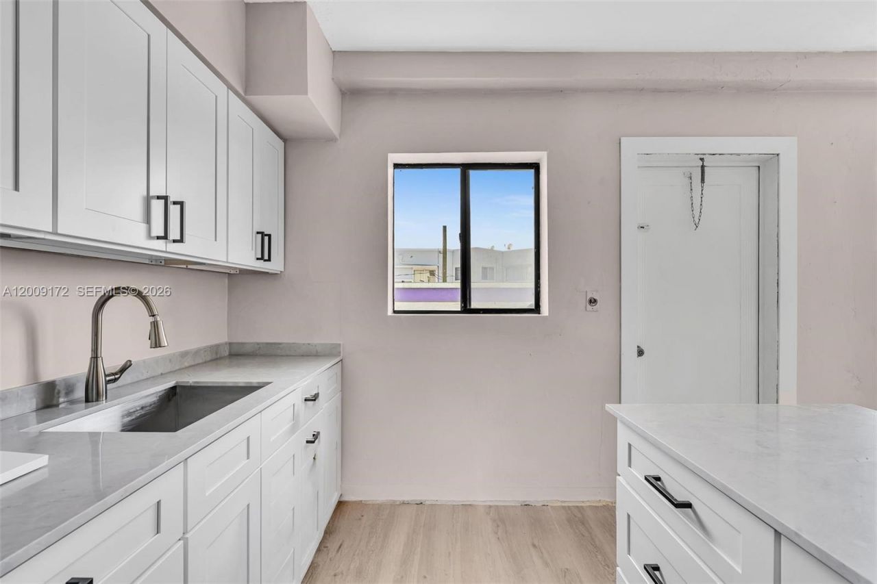1165 Marseille Dr, Unit 19, Miami Beach, FL 33141 Photo