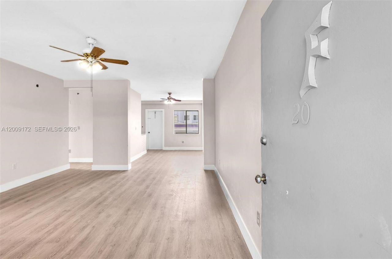 1165 Marseille Dr, Unit 19, Miami Beach, FL 33141 Photo