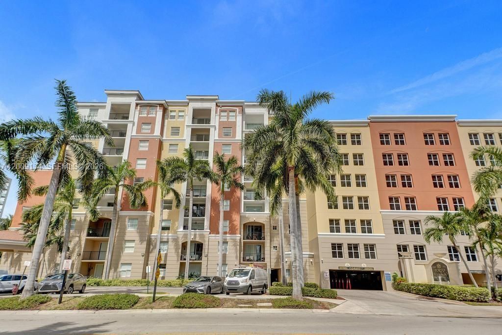 17100 N Bay Rd , Unit 1511, Sunny Isles Beach, FL 33160 Photo