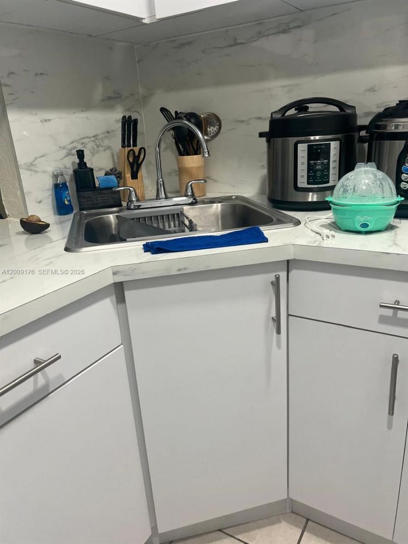 801 NW 47th Ave , Unit 503W, Miami, FL 33126 Photo