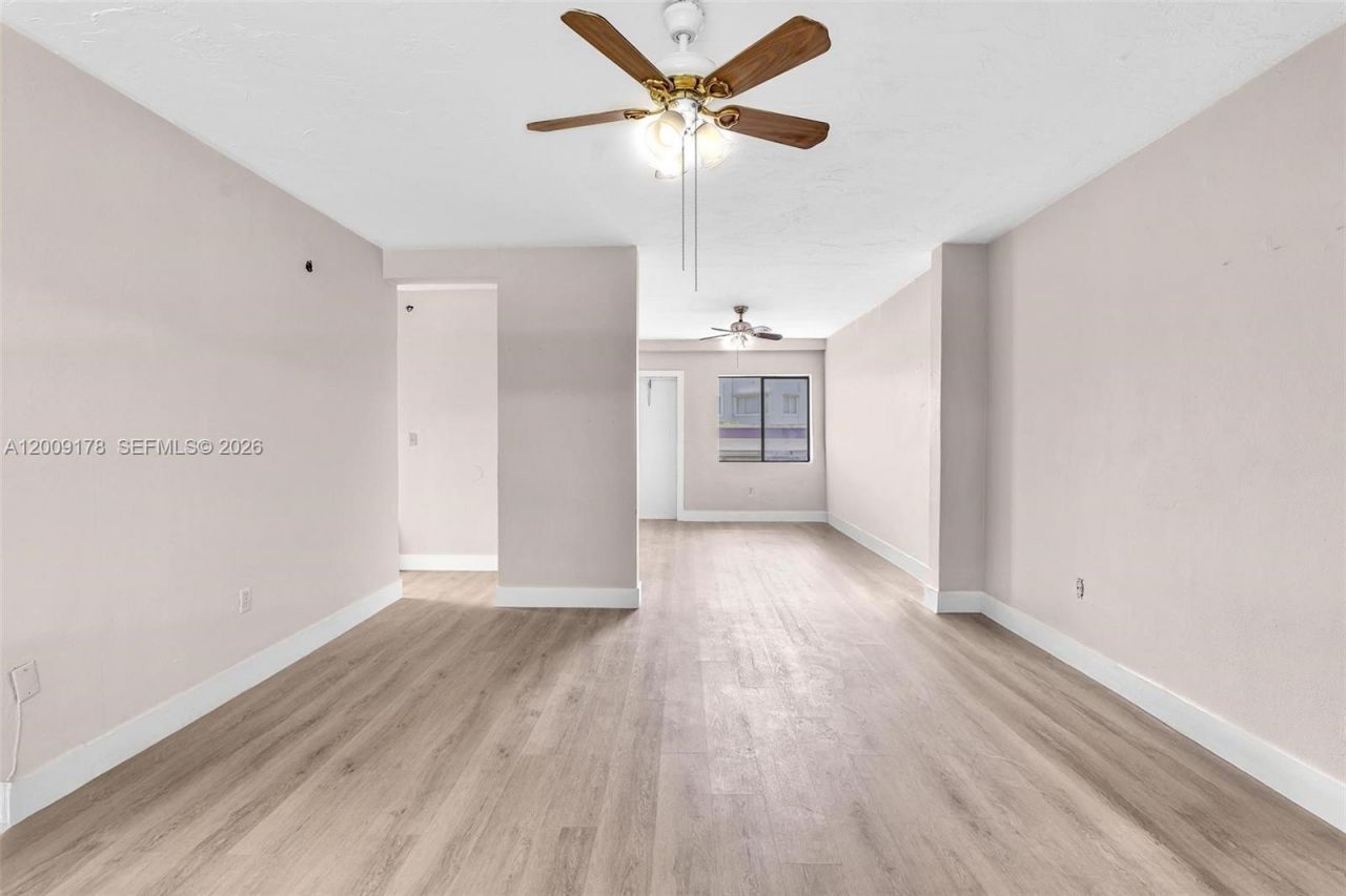 1165 Marseille Dr, Unit 20, Miami Beach, FL 33141 Photo