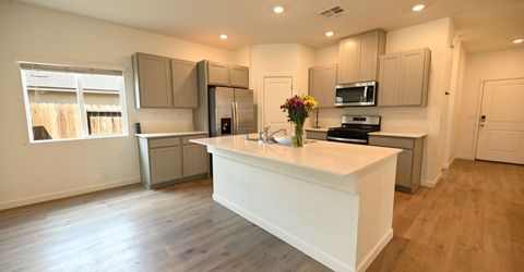 1623 Summerwind Drive, Fernley, NV 89408 Photo