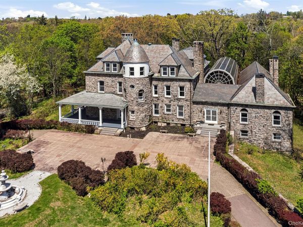 139 Scarborough Road , Briarcliff Manor, NY 10510