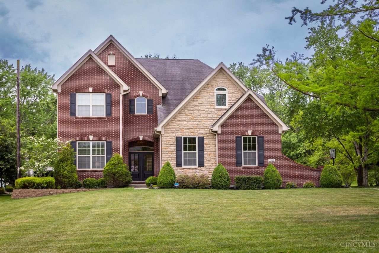 7953 Huntersknoll Court, Montgomery, OH 45242 Main Photo