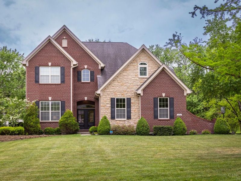 7953 Huntersknoll Court, Montgomery, OH 45242 Photo 1