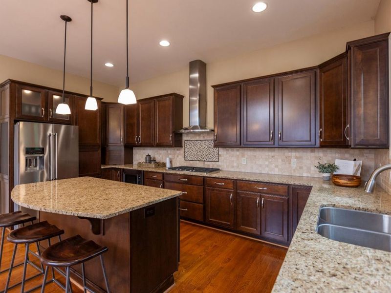 7953 Huntersknoll Court, Montgomery, OH 45242 Photo 10