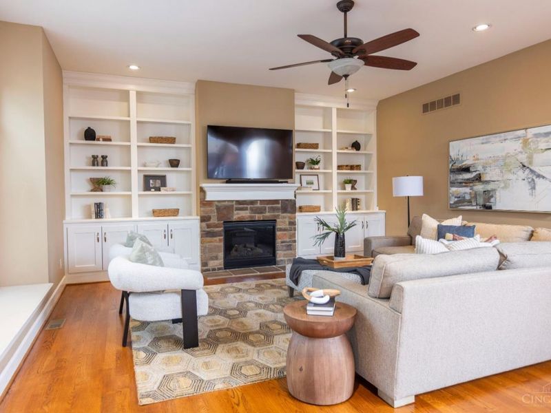 7953 Huntersknoll Court, Montgomery, OH 45242 Photo 12