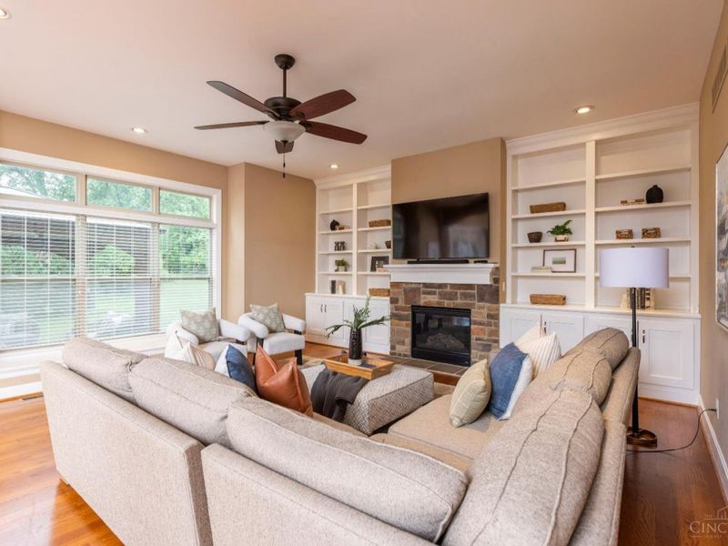 7953 Huntersknoll Court, Montgomery, OH 45242 Photo 13